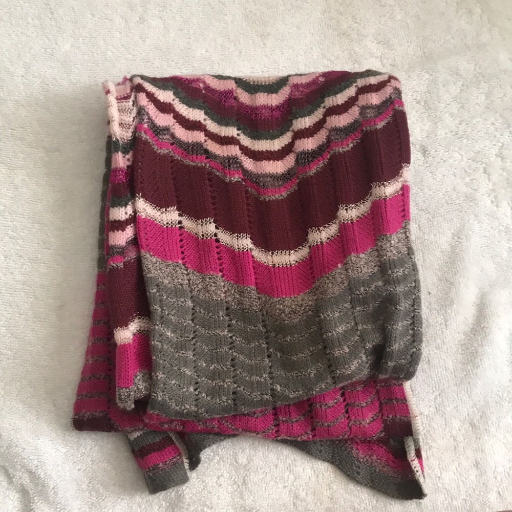 Pink scarf - Picture 2 of 2